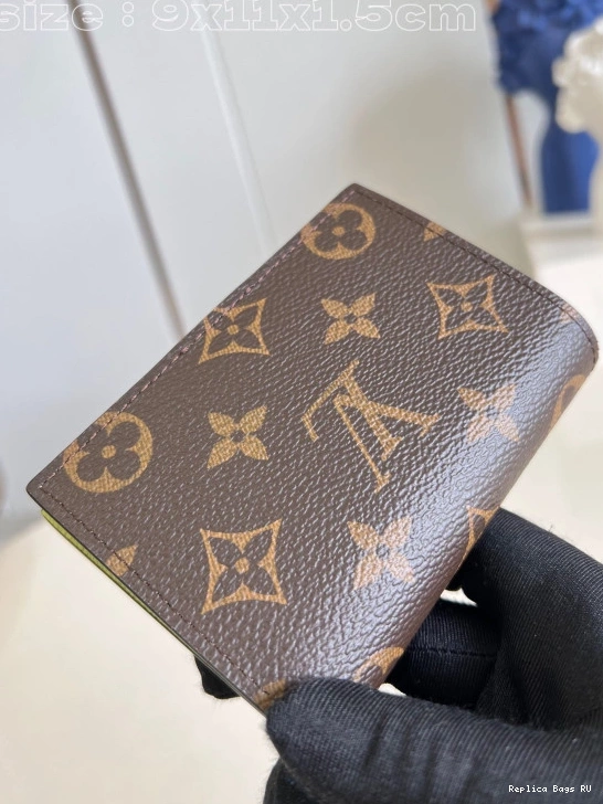 Affordable Vuitton Louis Lisa Wallet 0805